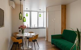 Apartment 5 Star Center